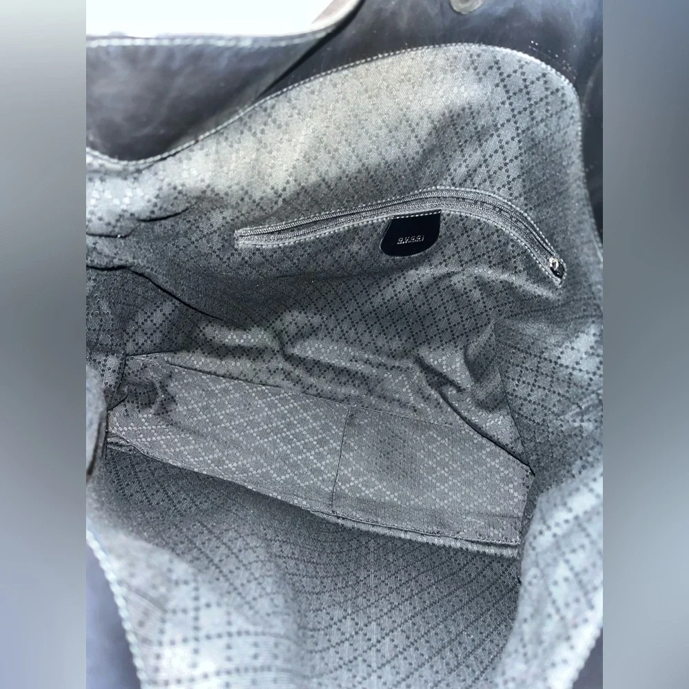 Gucci Bamboo Nylon/ Patented Leather Shoulder Bag - Picture 10 of 15